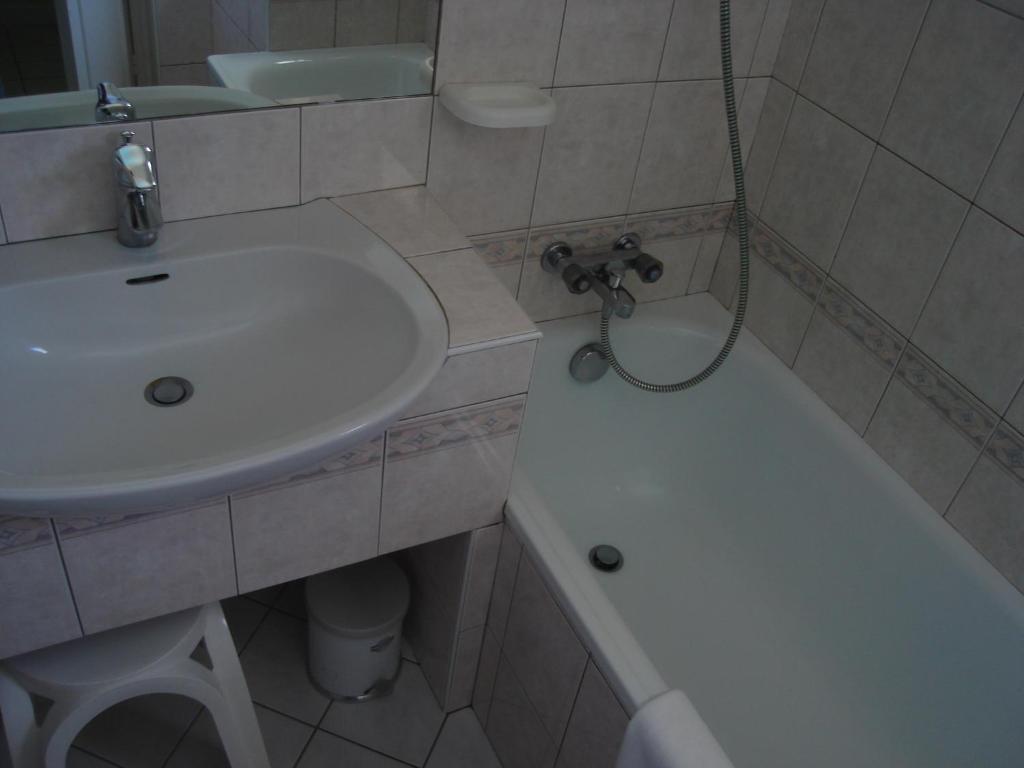 Hotel Beausejour Chaudes-Aigues Rom bilde