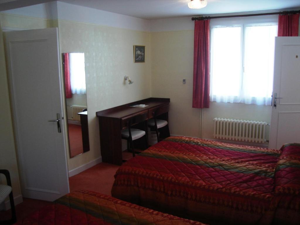 Hotel Beausejour Chaudes-Aigues Rom bilde